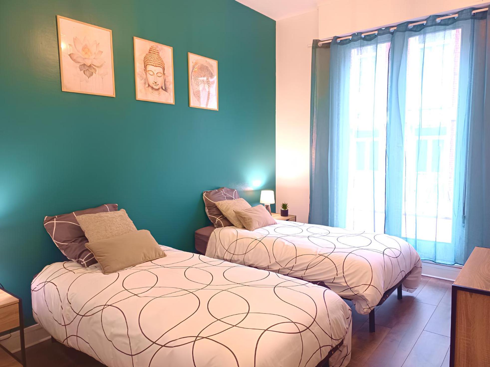 Plein Centre- 90m Cathedrale - 2ch - 4 Couchages Apartamento